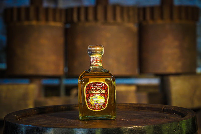Cachaça Premium 5 anos Velho Pescador, 700ml