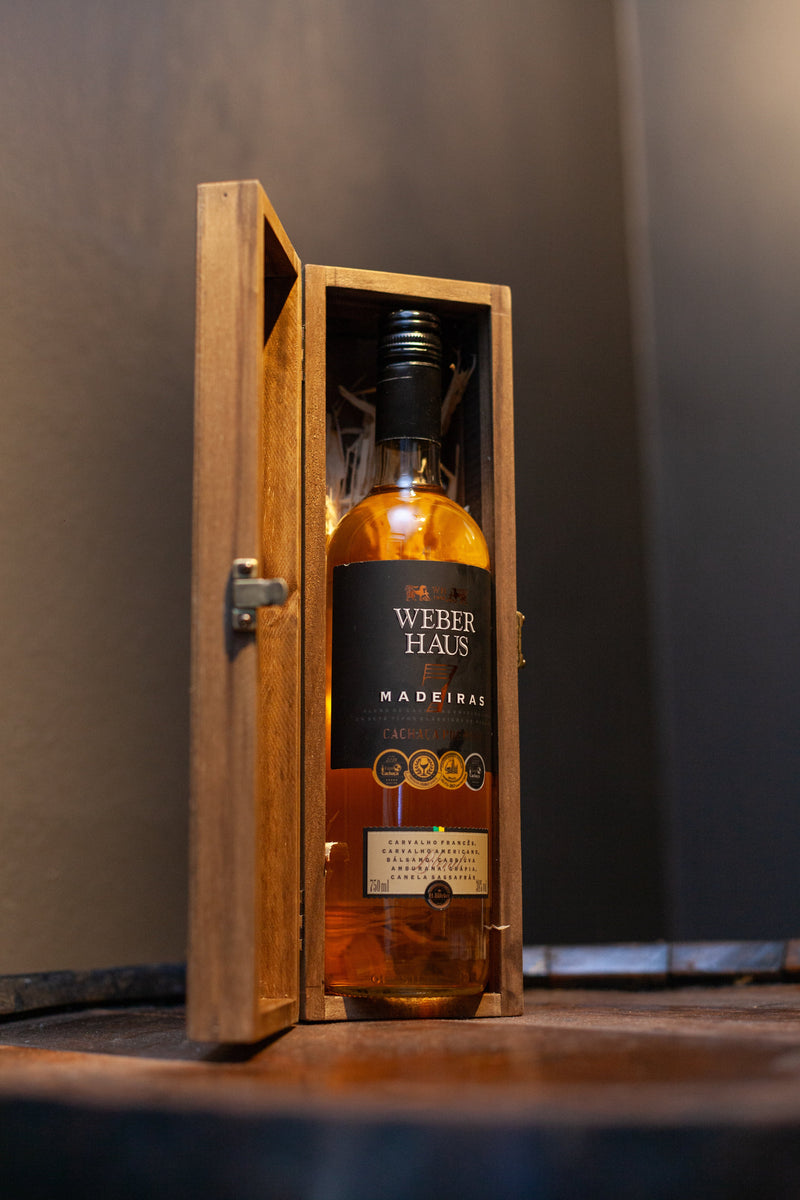 Estojo com Cachaça Weber Haus 7 Madeiras