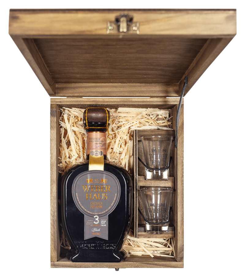 Estojo Cachaça Weber Haus Linha Especial e 2 Copos