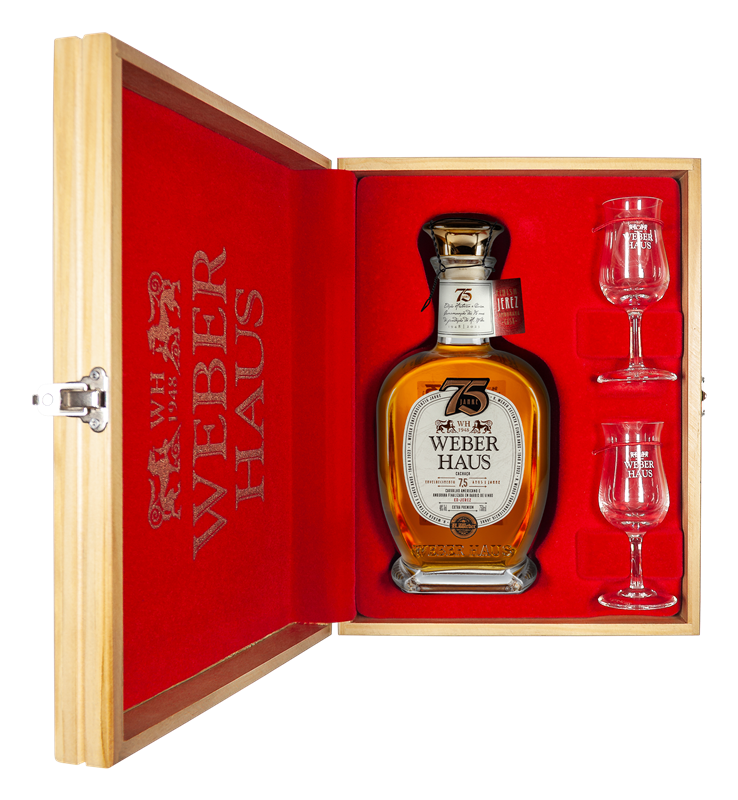 Estojo Veludo Especial com Cachaça Premium e 2 taças